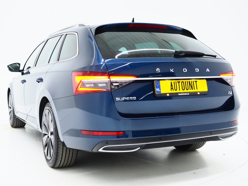 Škoda Superb Combi 1.4 TSI iV Laurin & Klement 2