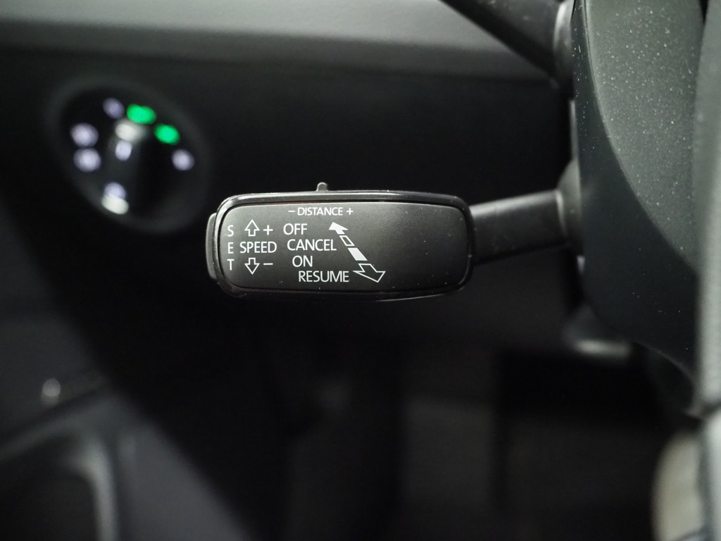 Škoda Superb Combi 1.4 TSI iV Laurin & Klement 23