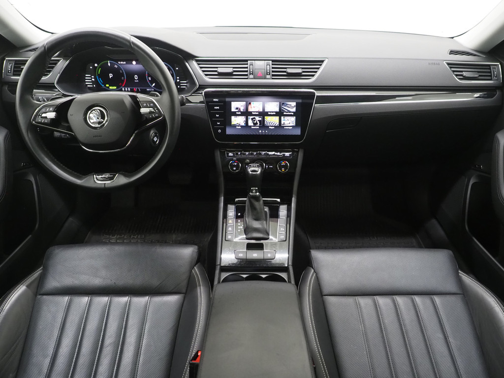 Škoda Superb Combi 1.4 TSI iV Laurin & Klement 51