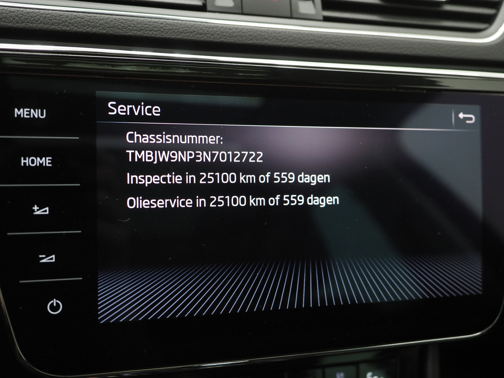 Škoda Superb Combi 1.4 TSI iV Laurin & Klement 78
