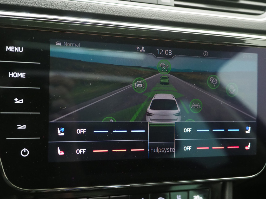 Škoda Superb Combi 1.4 TSI iV Laurin & Klement 82