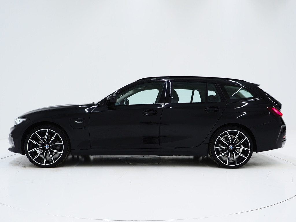 BMW 3 Serie Touring 320e LCI Shadow Line 1