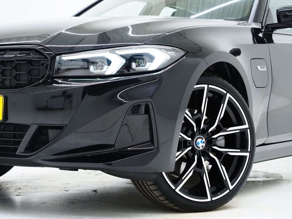 BMW 3 Serie Touring 320e LCI Shadow Line 5