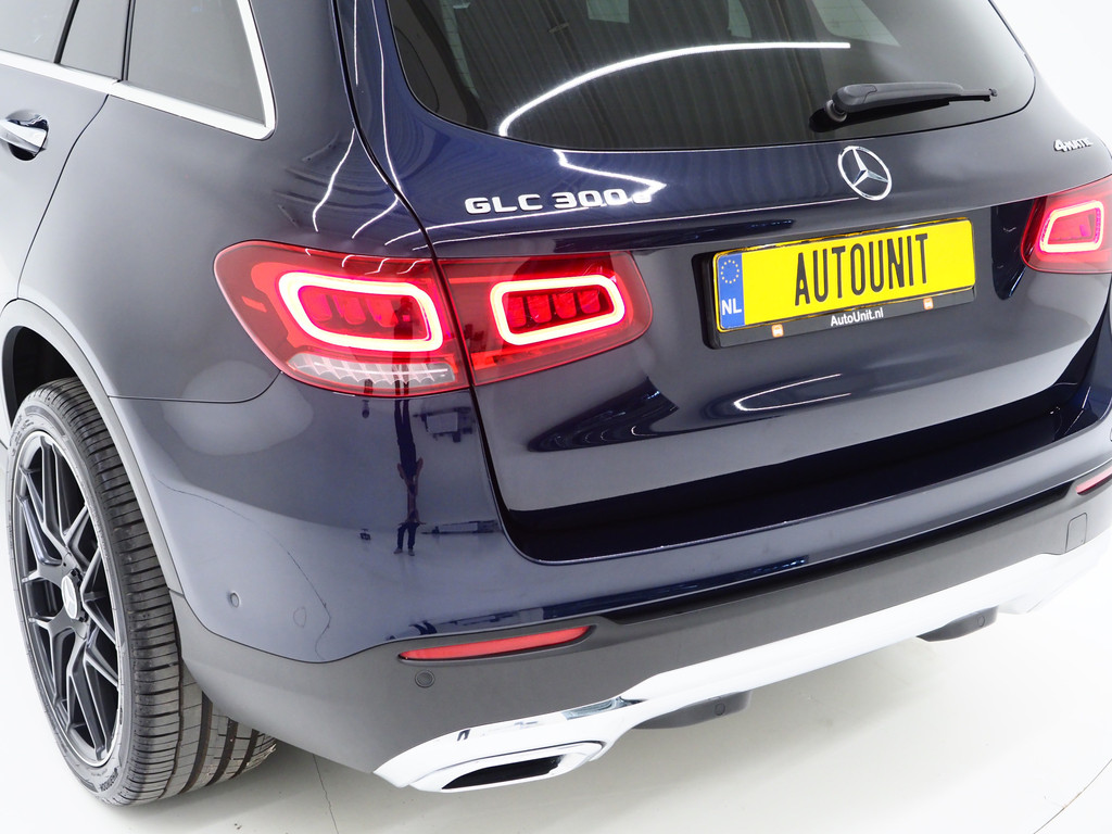 Mercedes-Benz GLC 300e 4MATIC Premium Plus 13