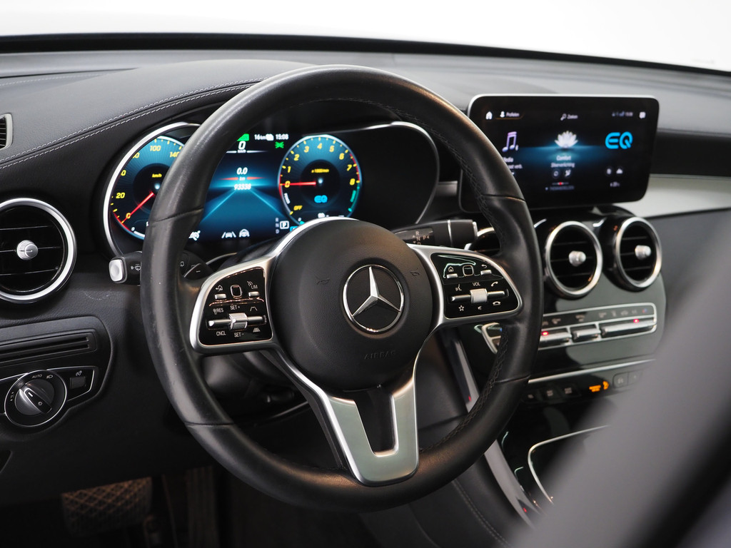 Mercedes-Benz GLC 300e 4MATIC Premium Plus 59