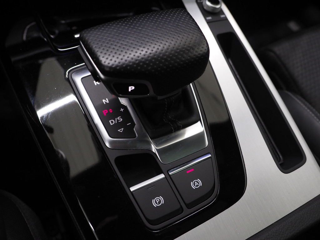 Audi Q5 55 TFSI e quattro Competition S-Line 77