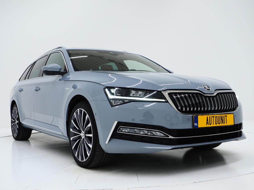 Škoda Superb Combi 1.4 TSI iV Laurin & Klement 10
