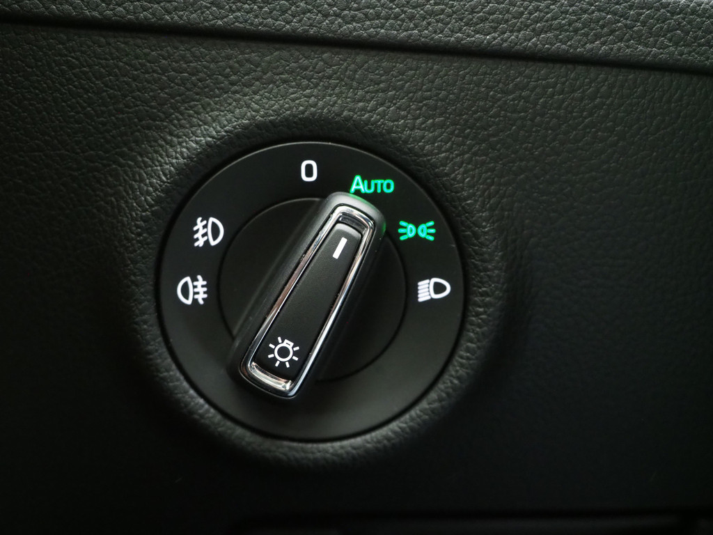 Škoda Superb Combi 1.4 TSI iV Laurin & Klement 21