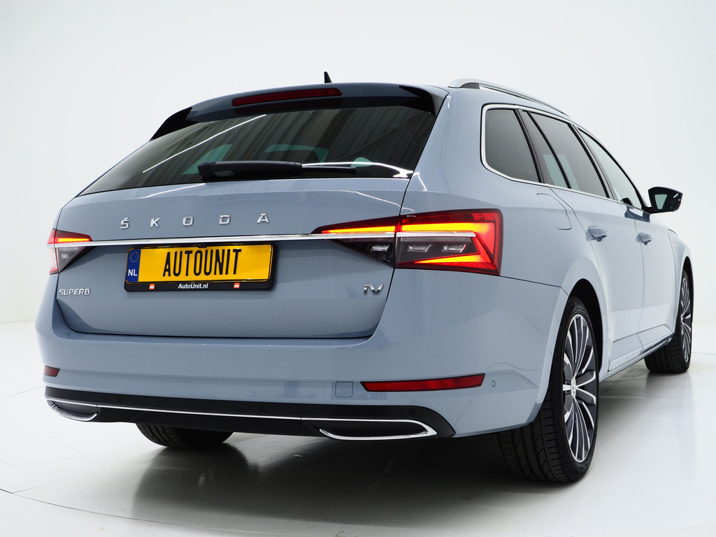 Škoda Superb Combi 1.4 TSI iV Laurin & Klement 8