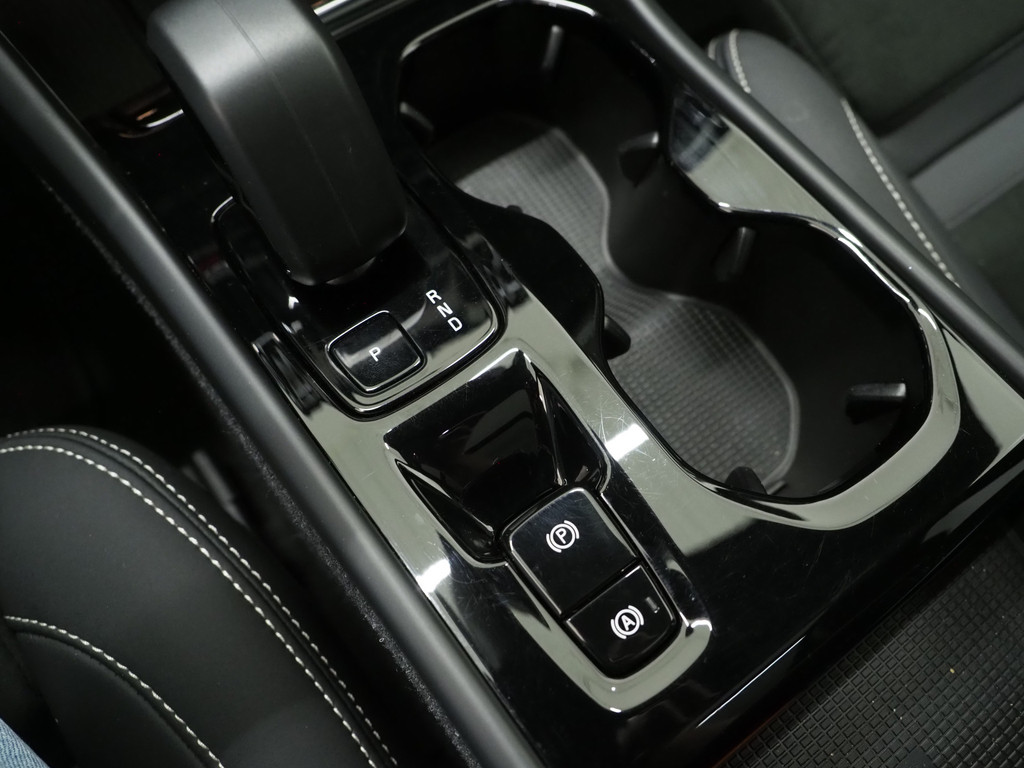 Volvo XC40 1.5 T5 Recharge Ultimate 38