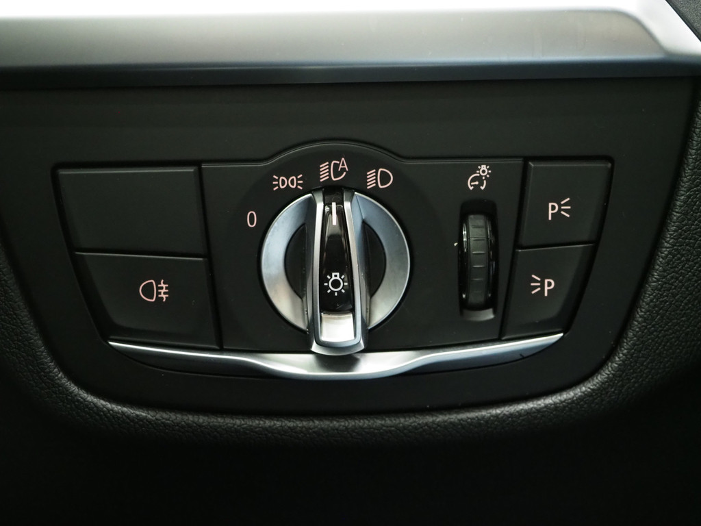 BMW X3 xDrive30e LCI 292PK 54