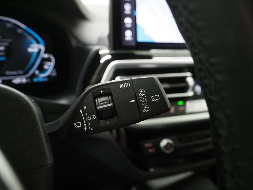 BMW X3 xDrive30e LCI 292PK 58