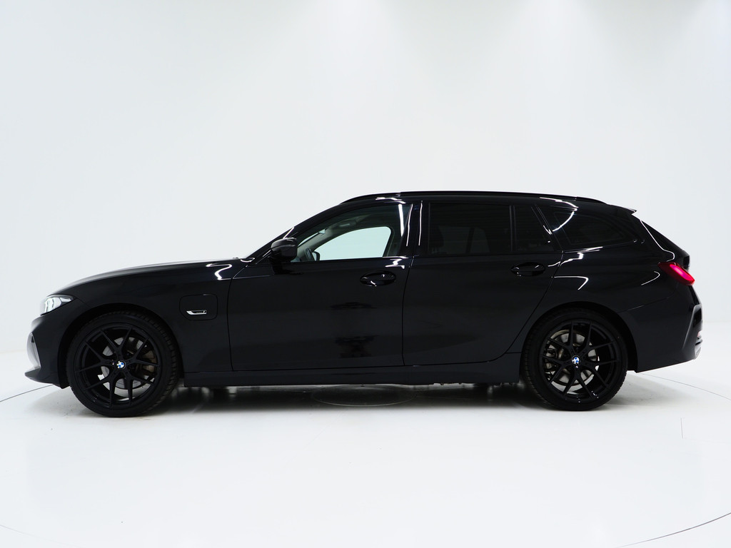 BMW 3 Serie Touring 320e LCI Shadow Line 37