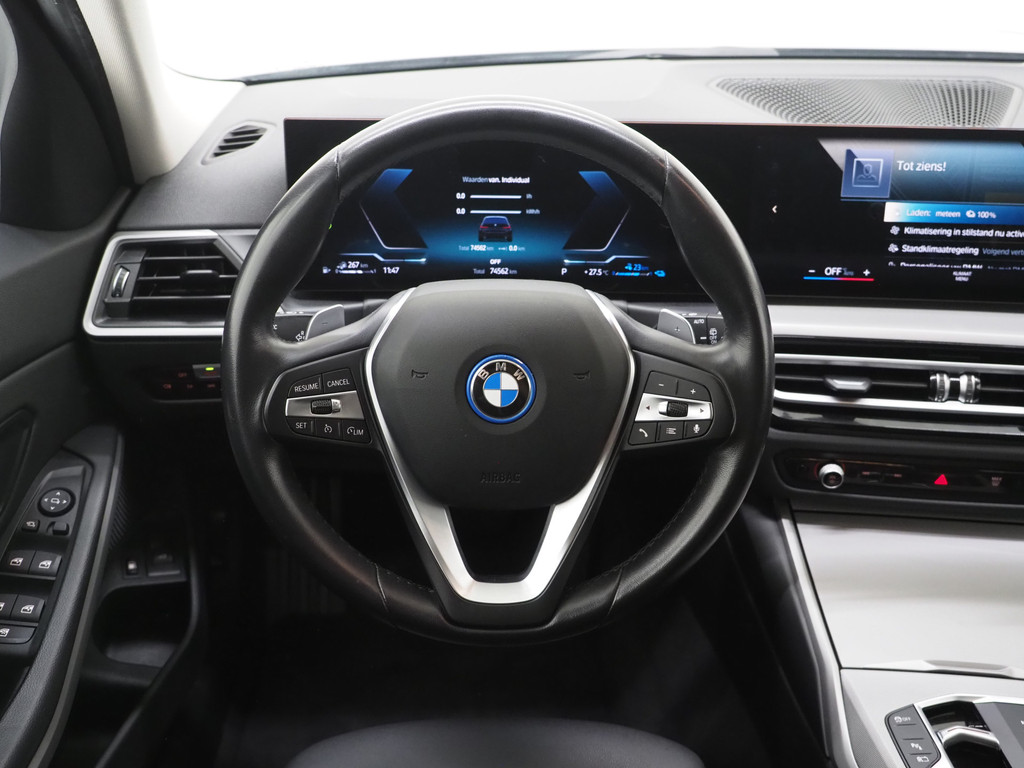 BMW 3 Serie Touring 320e LCI Shadow Line 68