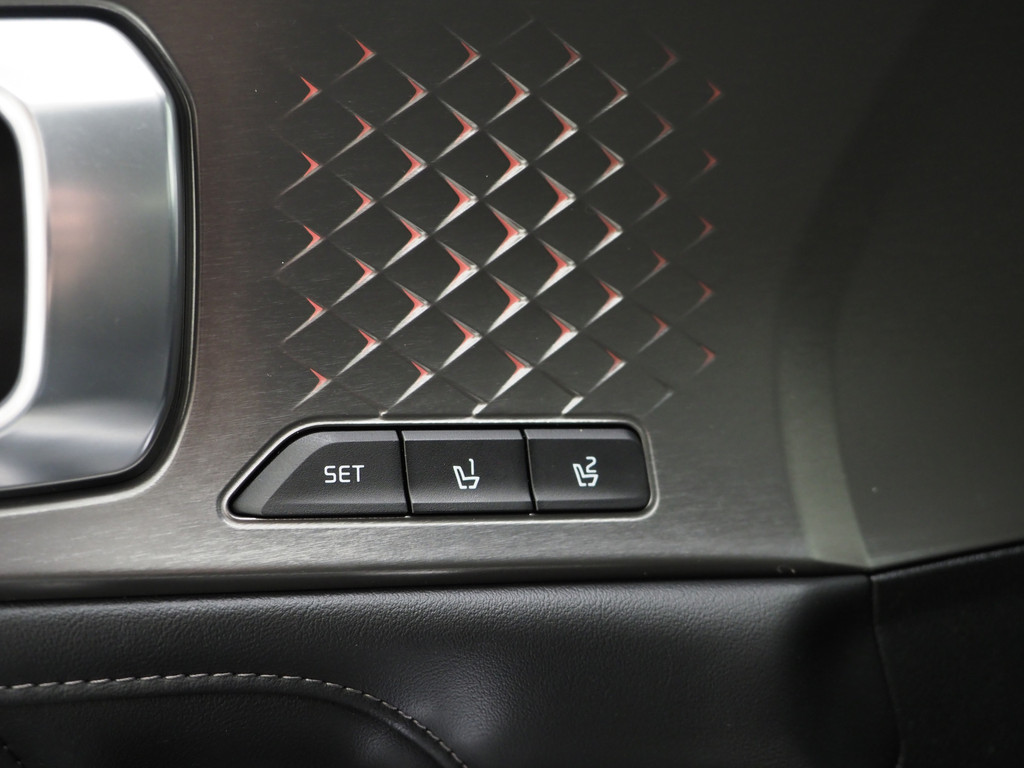 Kia Sorento 1.6 T-GDI Plug-in Hybrid 4WD Platinum 7p 19