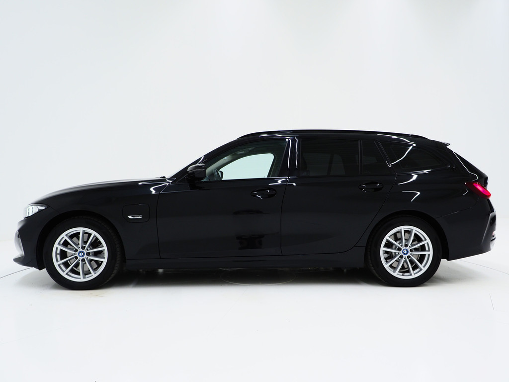 BMW 3 Serie Touring 320e LCI Shadow Line 1