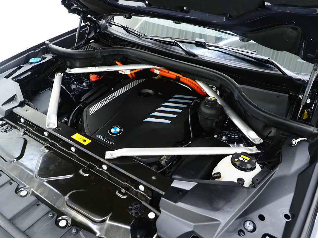 BMW X5 xDrive45e High Executive 6