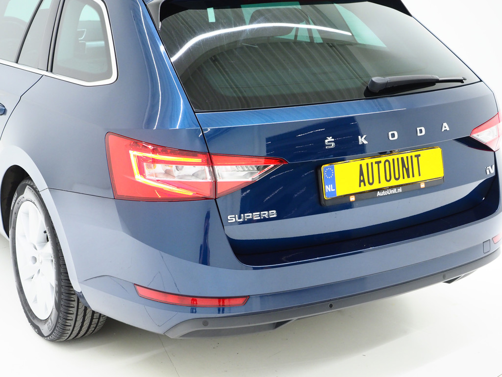 Škoda Superb Combi 1.4 TSI iV 218PK 12