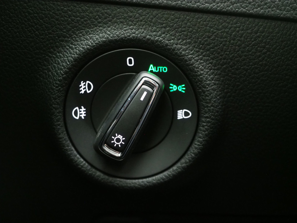 Škoda Superb Combi 1.4 TSI iV 218PK 19
