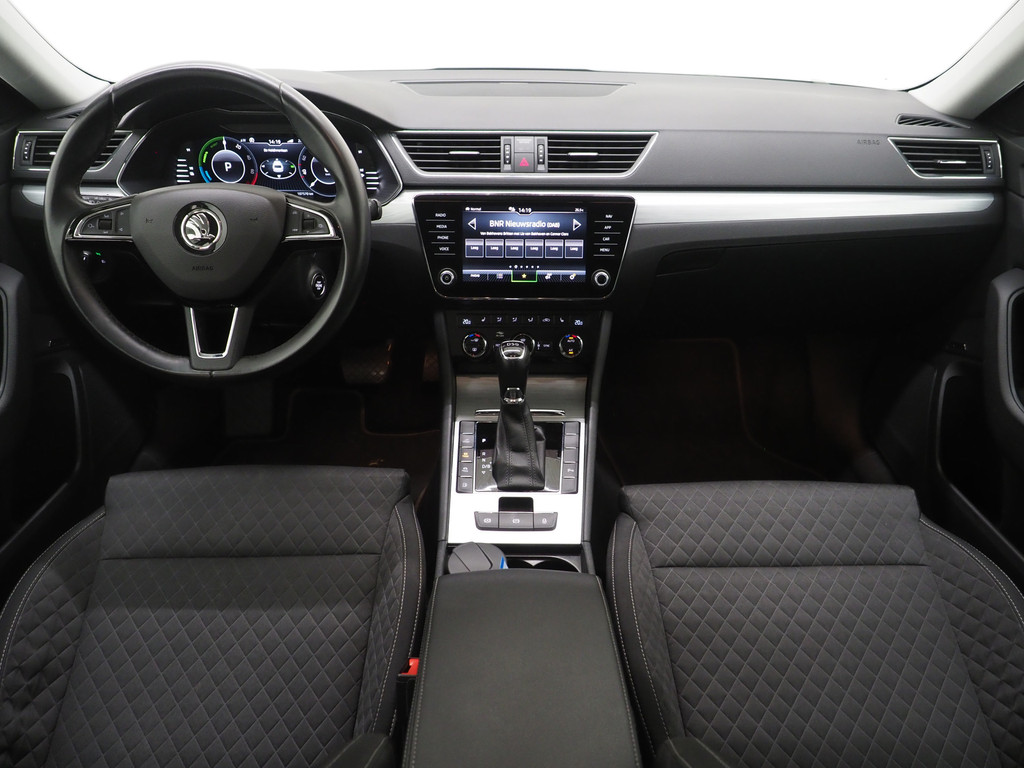 Škoda Superb Combi 1.4 TSI iV 218PK 4