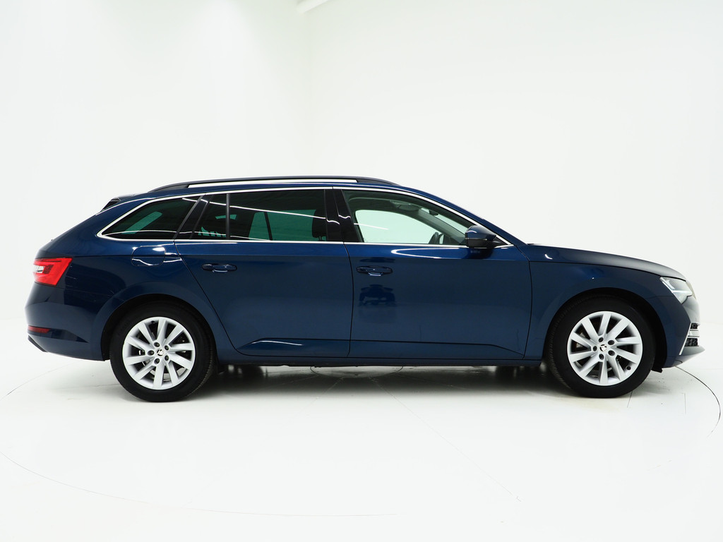 Škoda Superb Combi 1.4 TSI iV 218PK 44