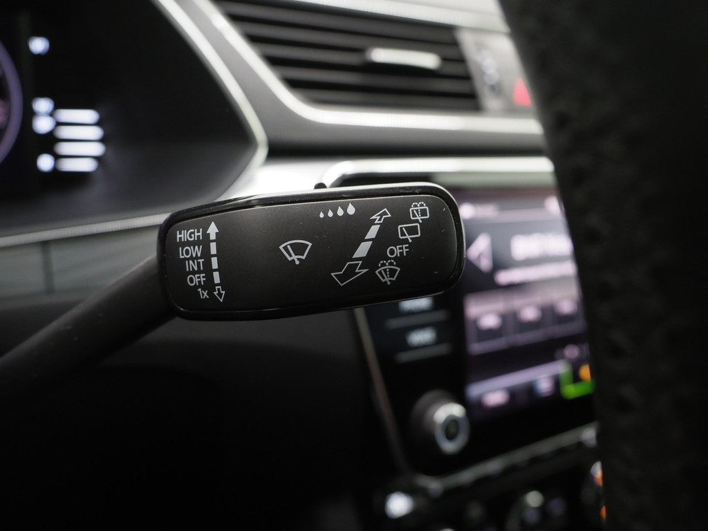 Škoda Superb Combi 1.4 TSI iV 218PK 59
