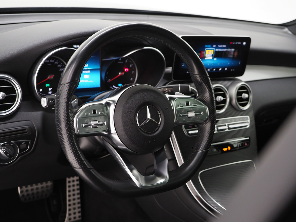 Mercedes-Benz GLC 300e 4MATIC AMG 15