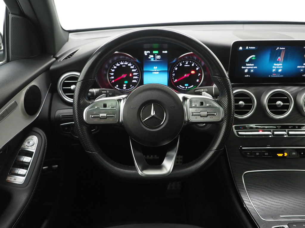 Mercedes-Benz GLC 300e 4MATIC AMG 30