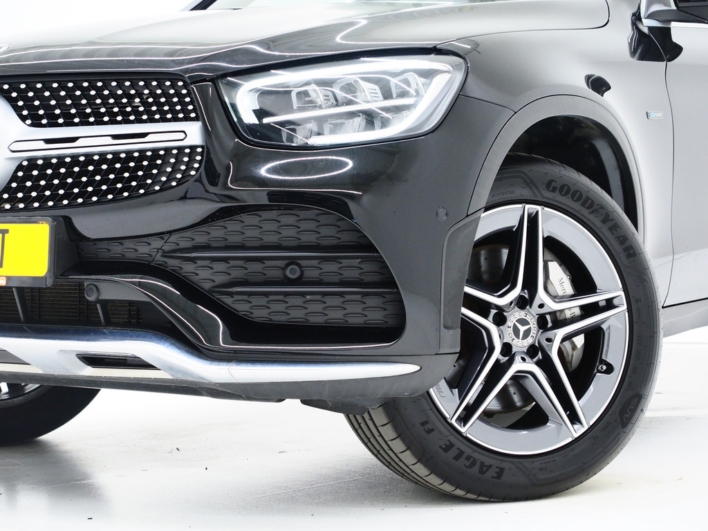 Mercedes-Benz GLC 300e 4MATIC AMG 42