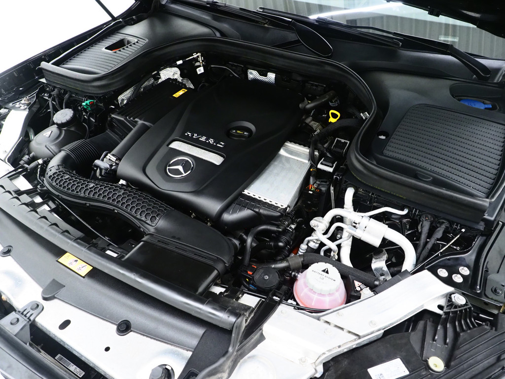 Mercedes-Benz GLC 300e 4MATIC AMG 43
