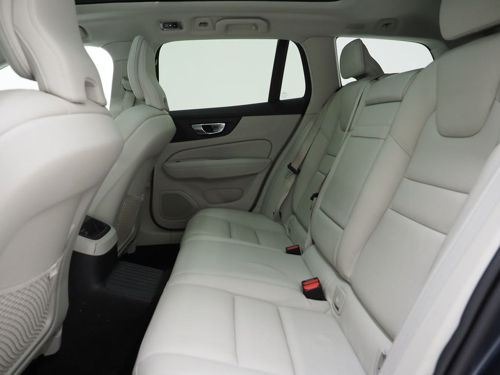 Volvo V60 2.0 T6 Twin Engine AWD Inscription 78