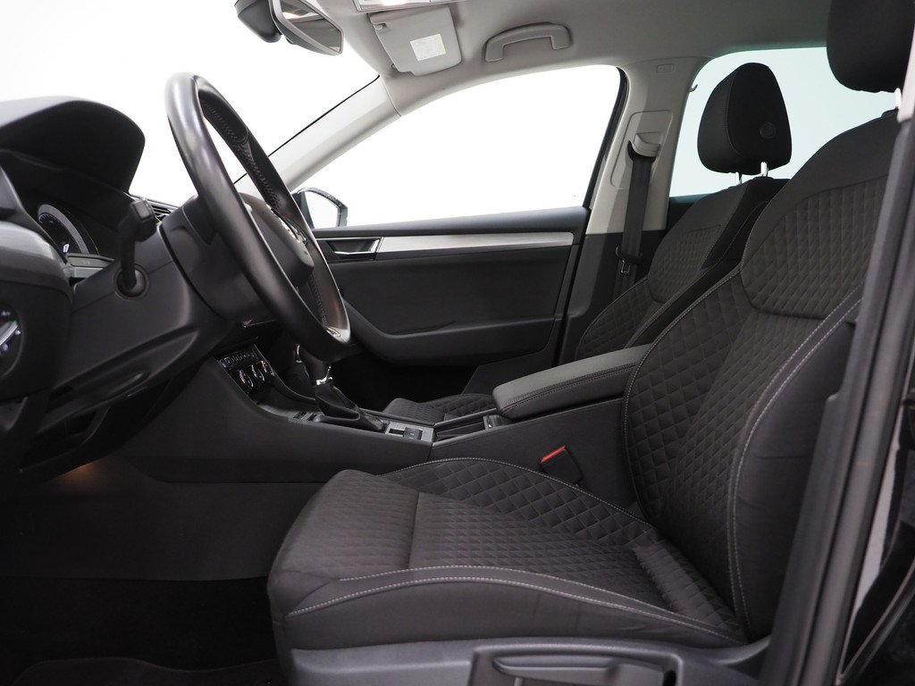 Škoda Superb Combi 1.4 TSI iV 218PK 15