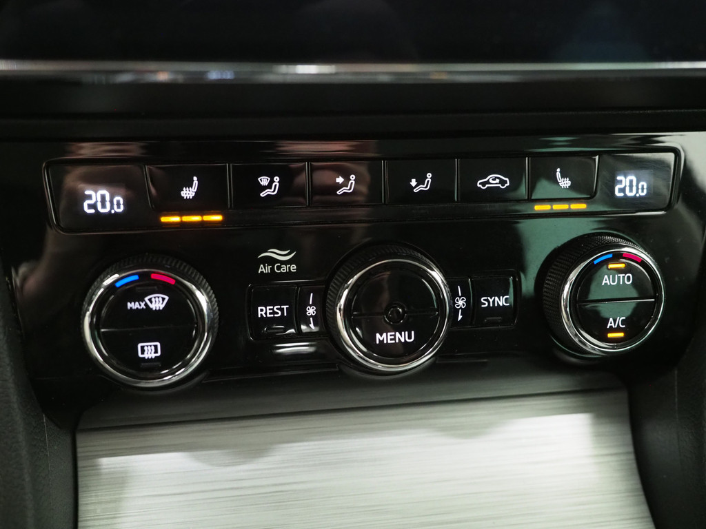 Škoda Superb Combi 1.4 TSI iV 218PK 29