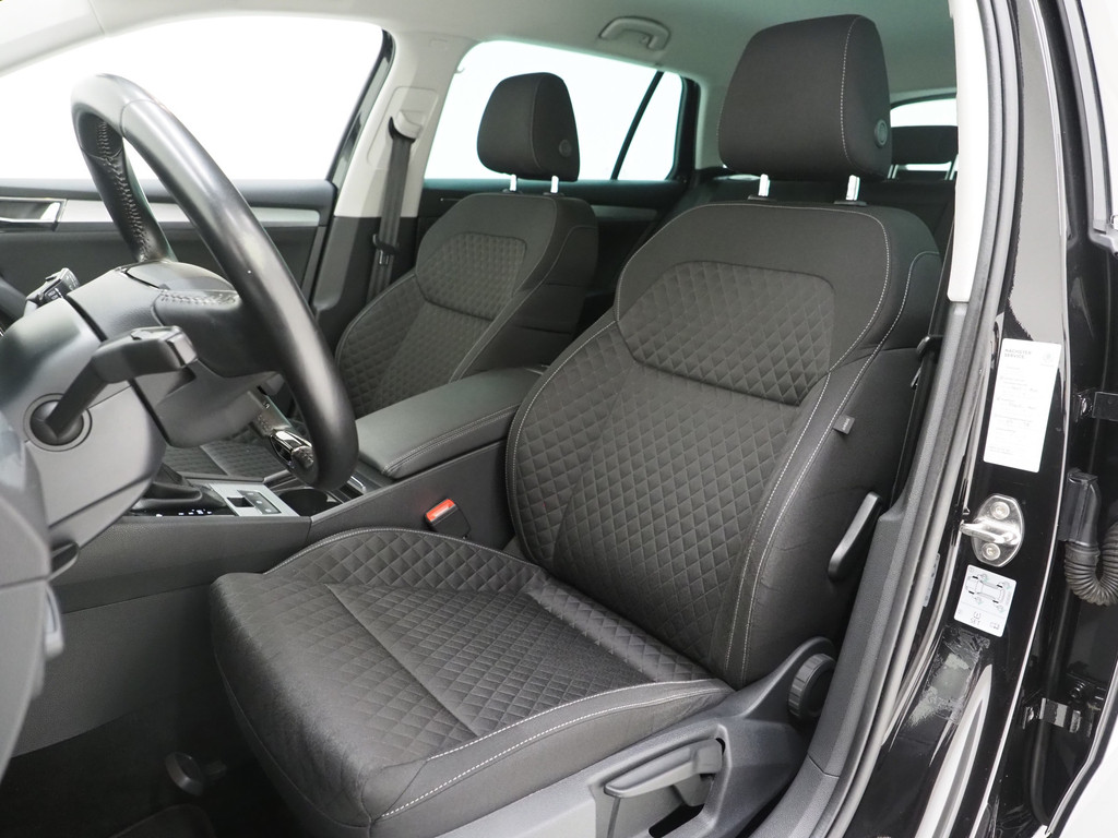 Škoda Superb Combi 1.4 TSI iV 218PK 3