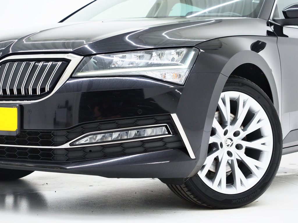 Škoda Superb Combi 1.4 TSI iV 218PK 42