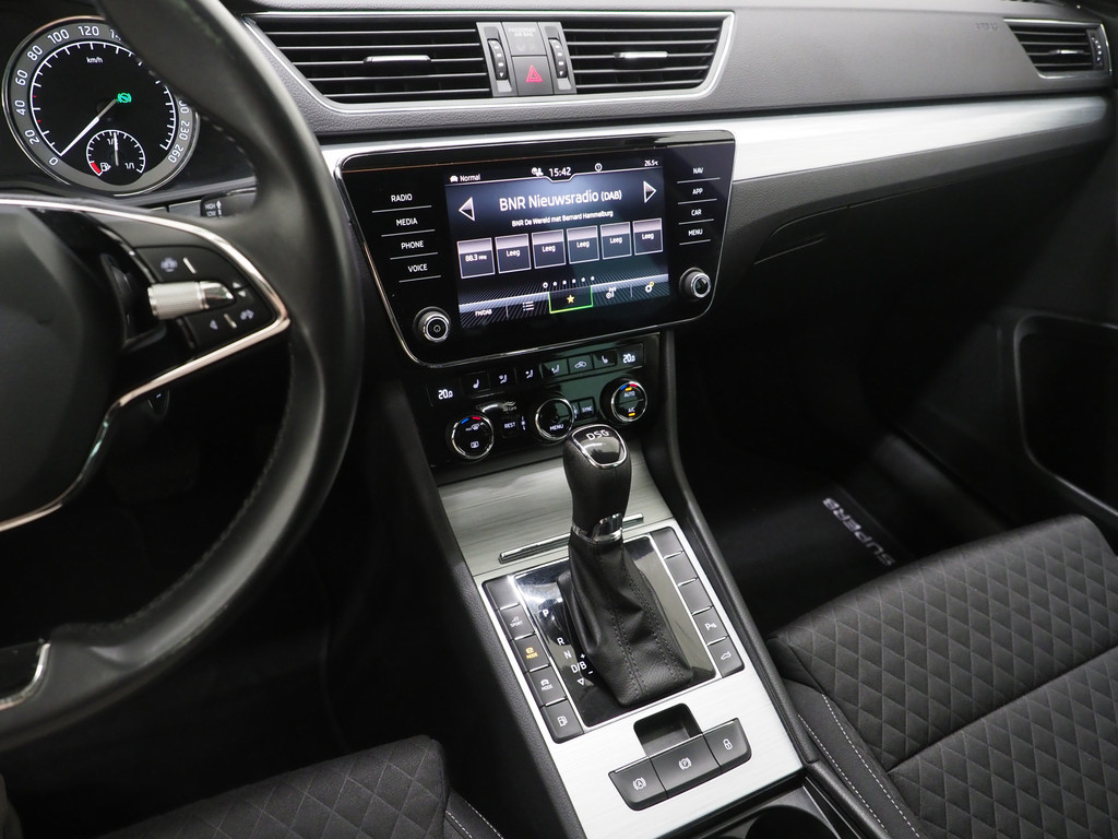 Škoda Superb Combi 1.4 TSI iV 218PK 68