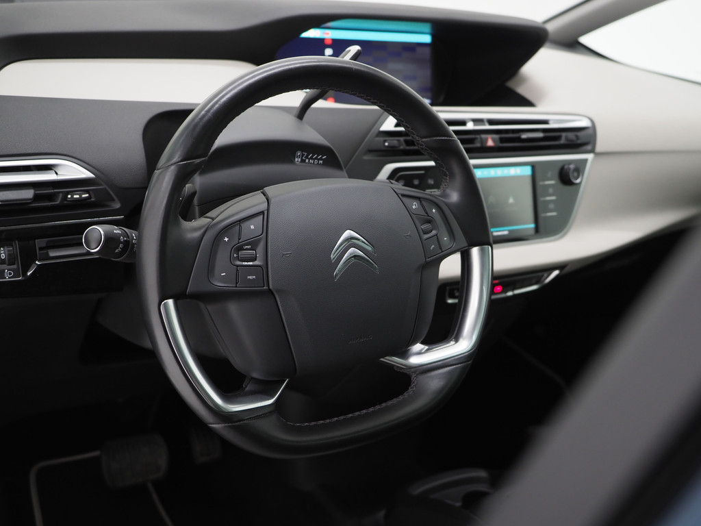 Citroën Grand C4 Spacetourer 1.2 PureTech Shine 7p 18