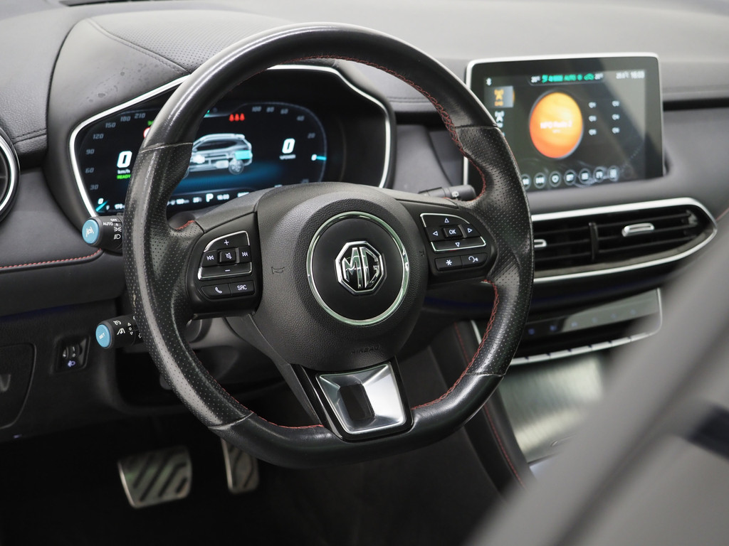 MG EHS 1.5 TGDI Luxury 17