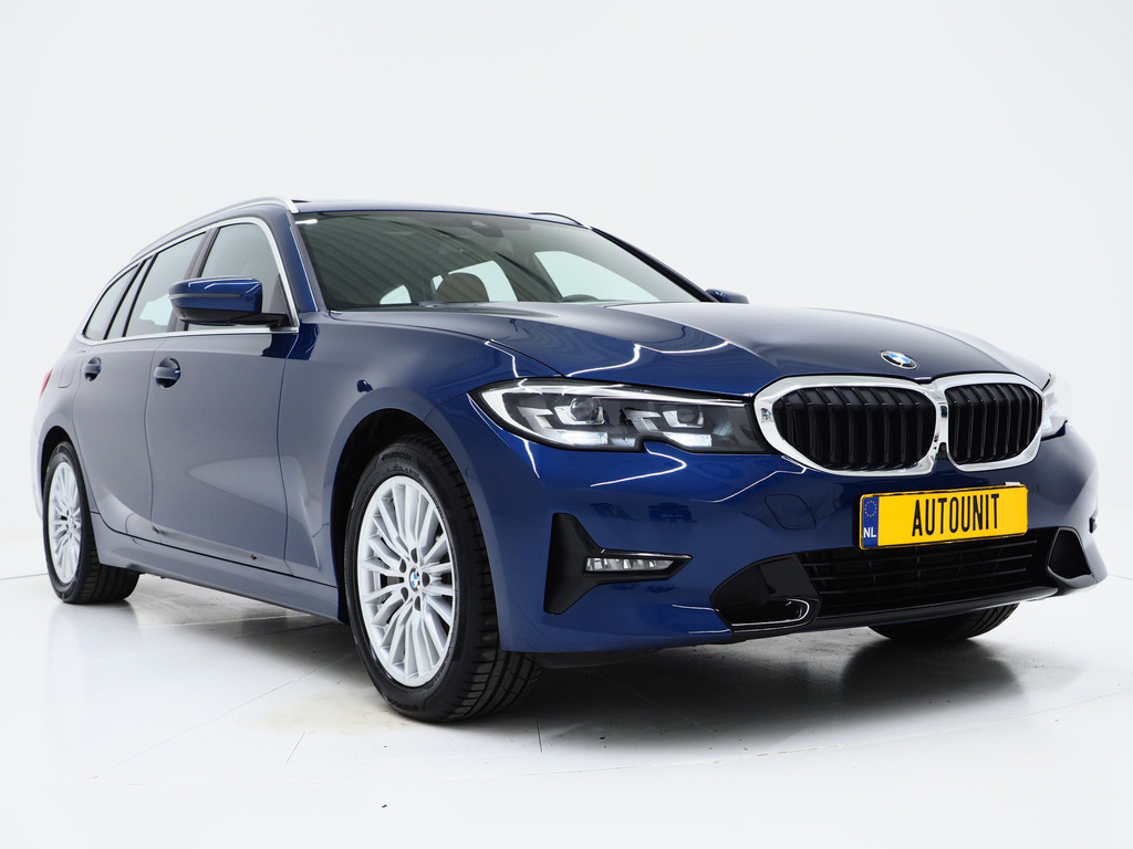 BMW 3 Serie Touring 330e 10