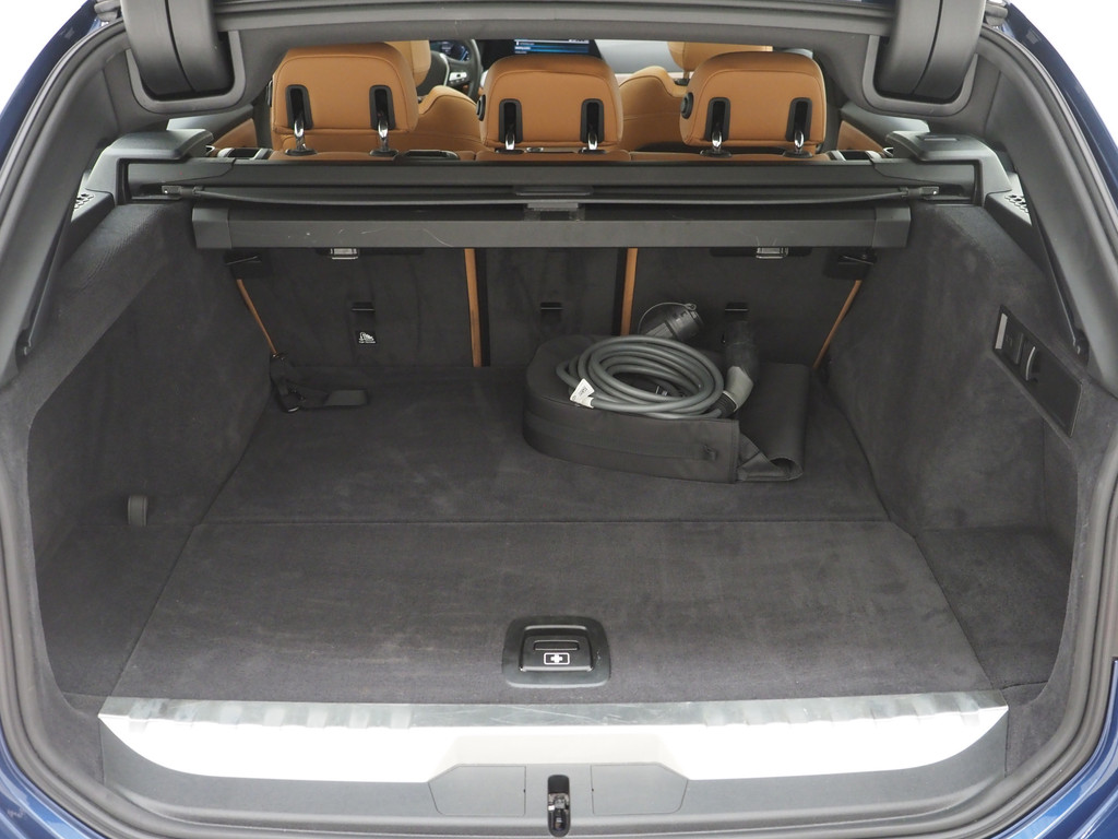 BMW 3 Serie Touring 330e 80