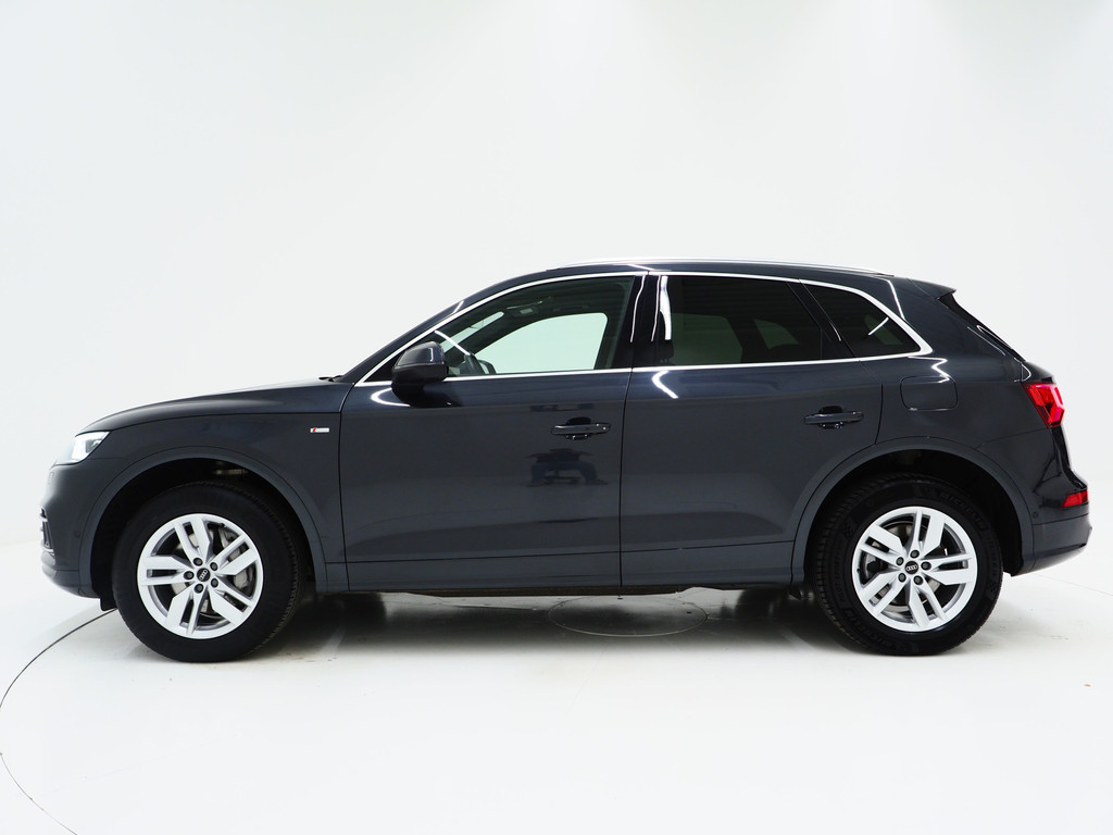 Audi Q5 55 TFSI e quattro Competition S-Line 1