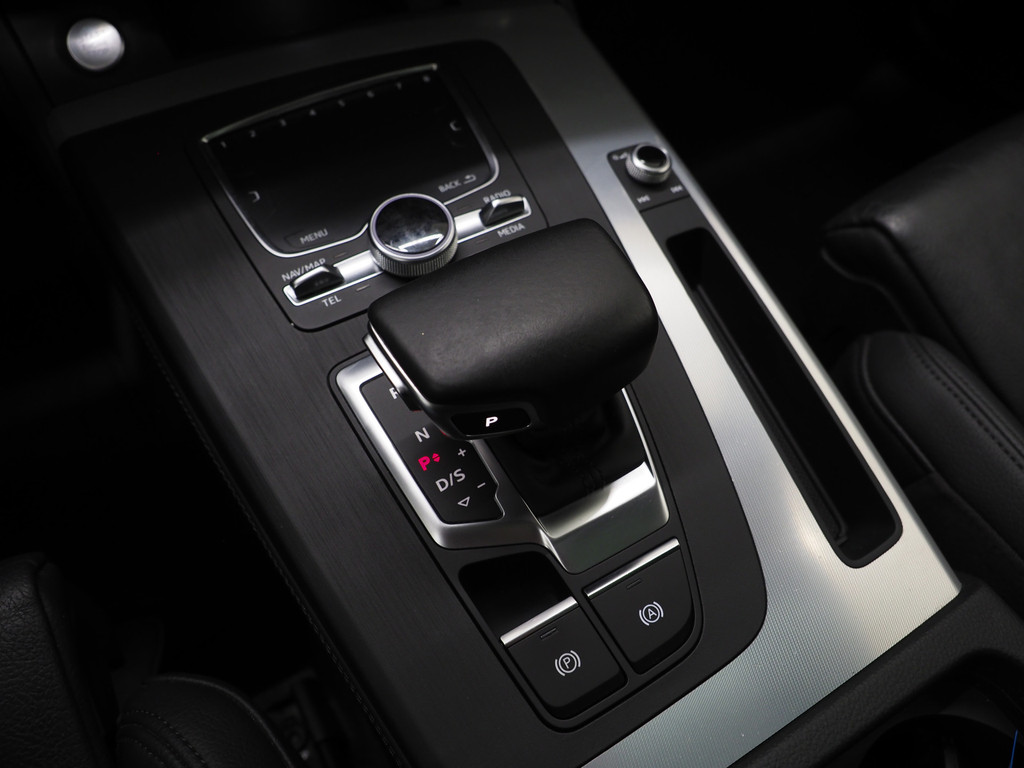 Audi Q5 55 TFSI e quattro Competition S-Line 75