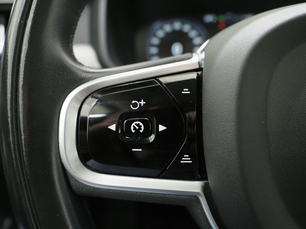 Volvo V90 2.0 T8 AWD Inscription 23