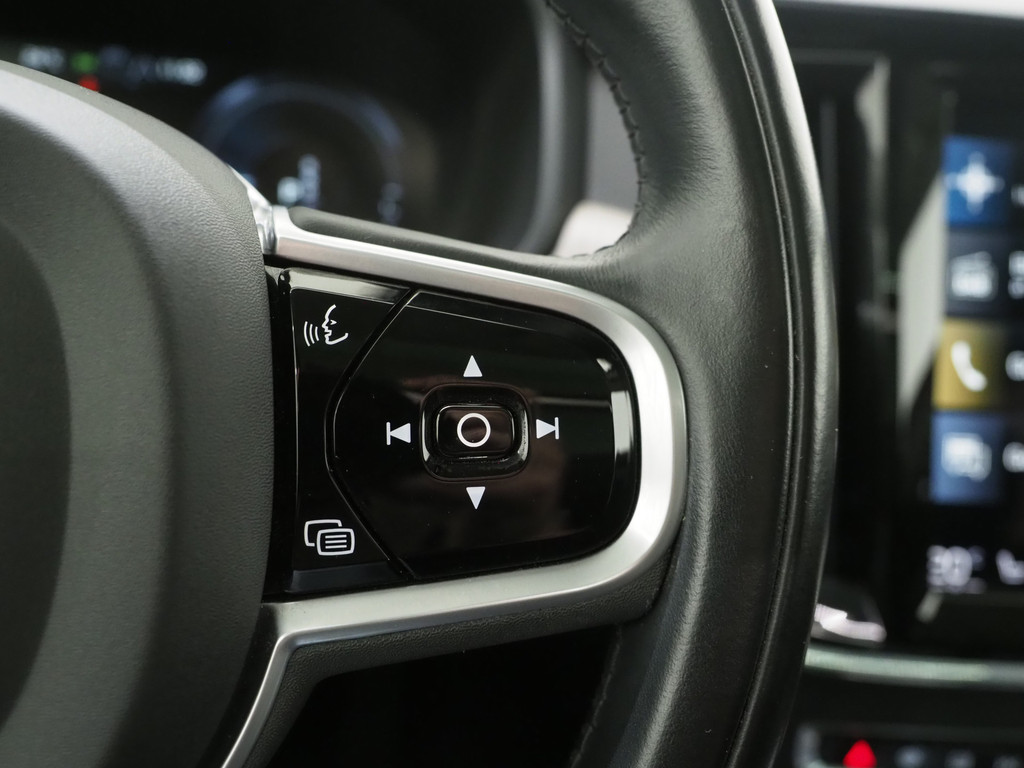 Volvo V90 2.0 T8 AWD Inscription 24