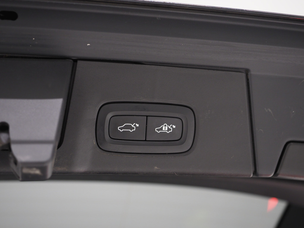 Volvo V90 2.0 T8 AWD Inscription 43