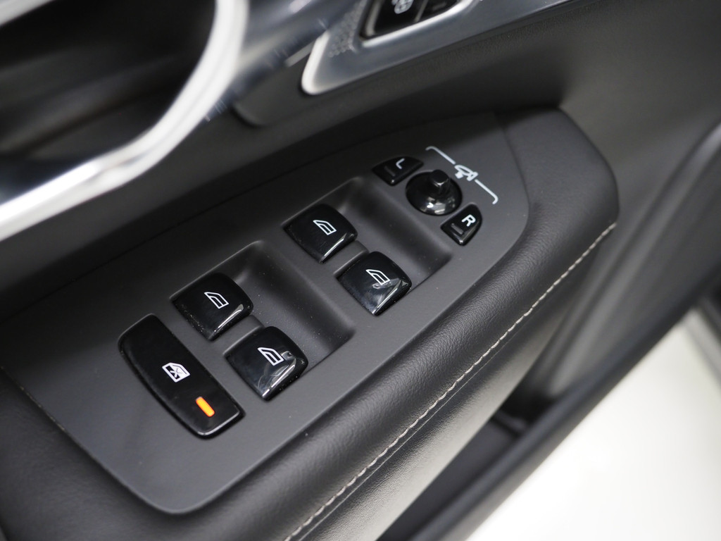 Volvo V90 2.0 T8 AWD Inscription 65