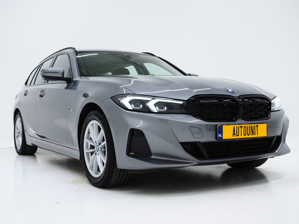 BMW 3 Serie Touring 320e LCI Shadow Line 10