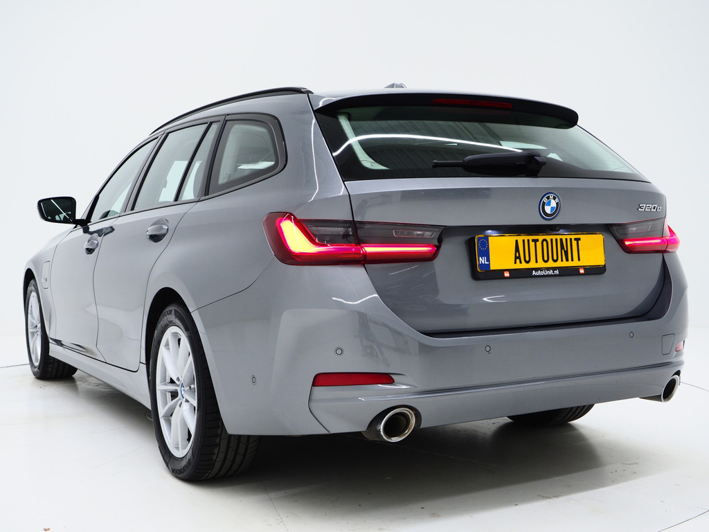 BMW 3 Serie Touring 320e LCI Shadow Line 2