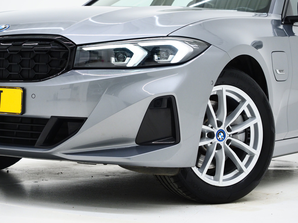 BMW 3 Serie Touring 320e LCI Shadow Line 5