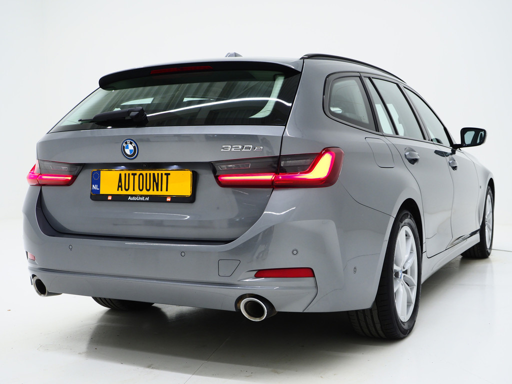 BMW 3 Serie Touring 320e LCI Shadow Line 8